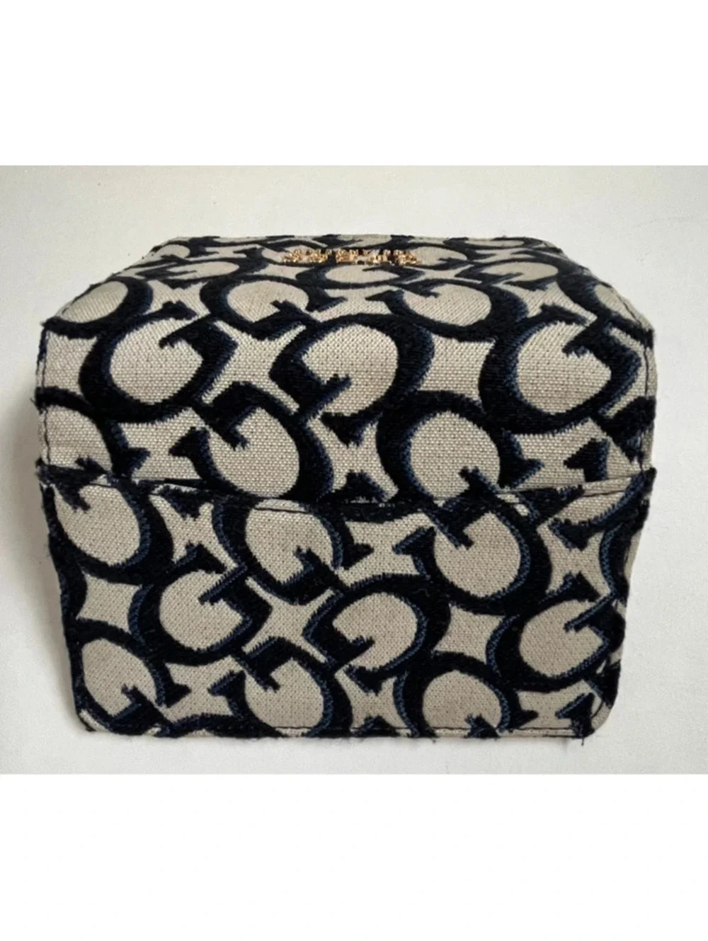 GUESS Los Angeles Monogram Women's Slim Wallet Clutch Black/Beige Elegant 5.5”